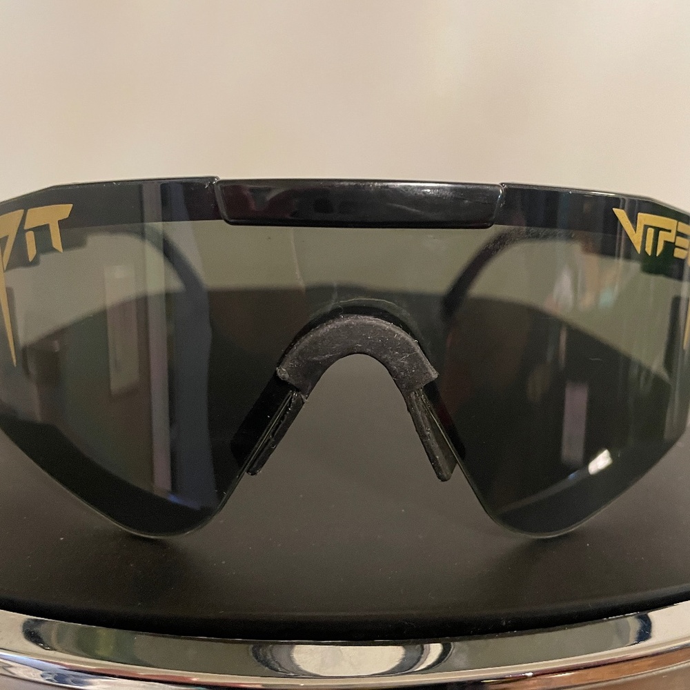 Men’s pit vipers